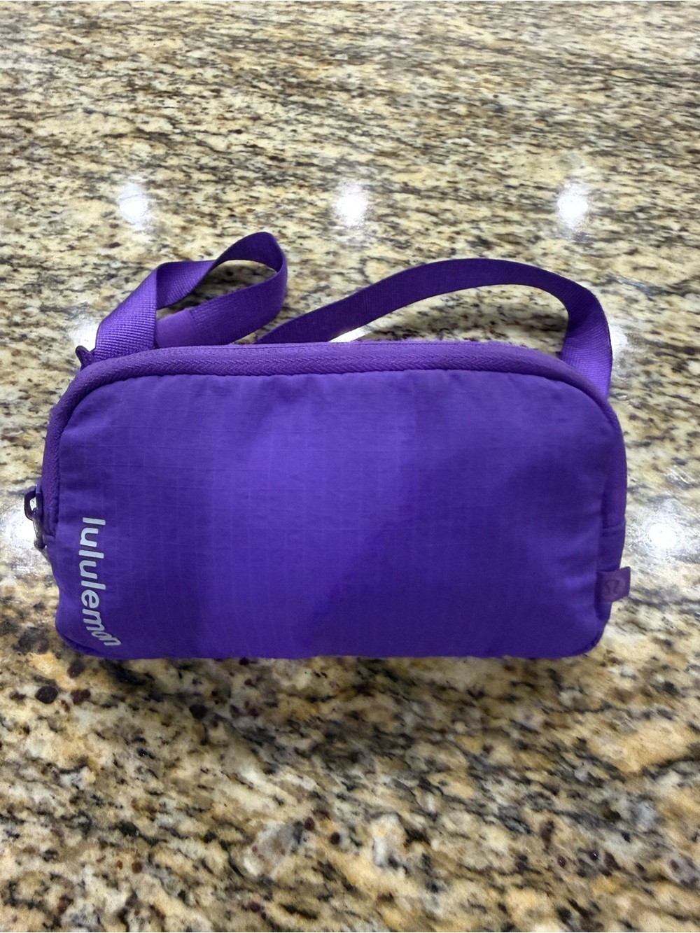lululemon athletica Violet Compact Crossbody Bag